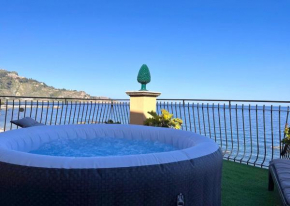 Miriam Sea Front Apartment Jacuzzi